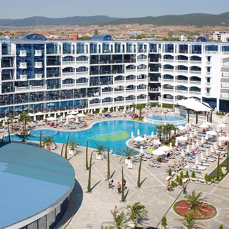 Chaika Beach Resort-2